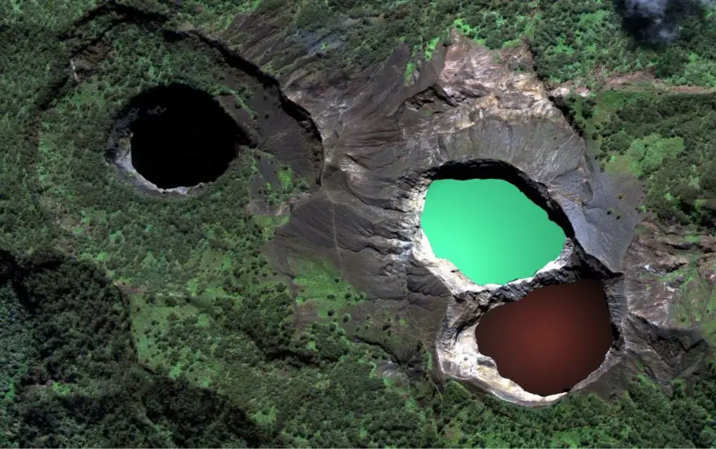 Kelimutu Lakes, Indonesia