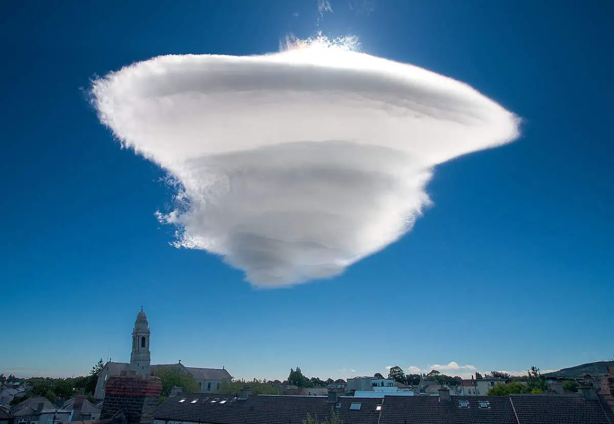 Amazing and Rare Natural Phenomena: Lenticular cloud formation over Harold's Cross, Dublin