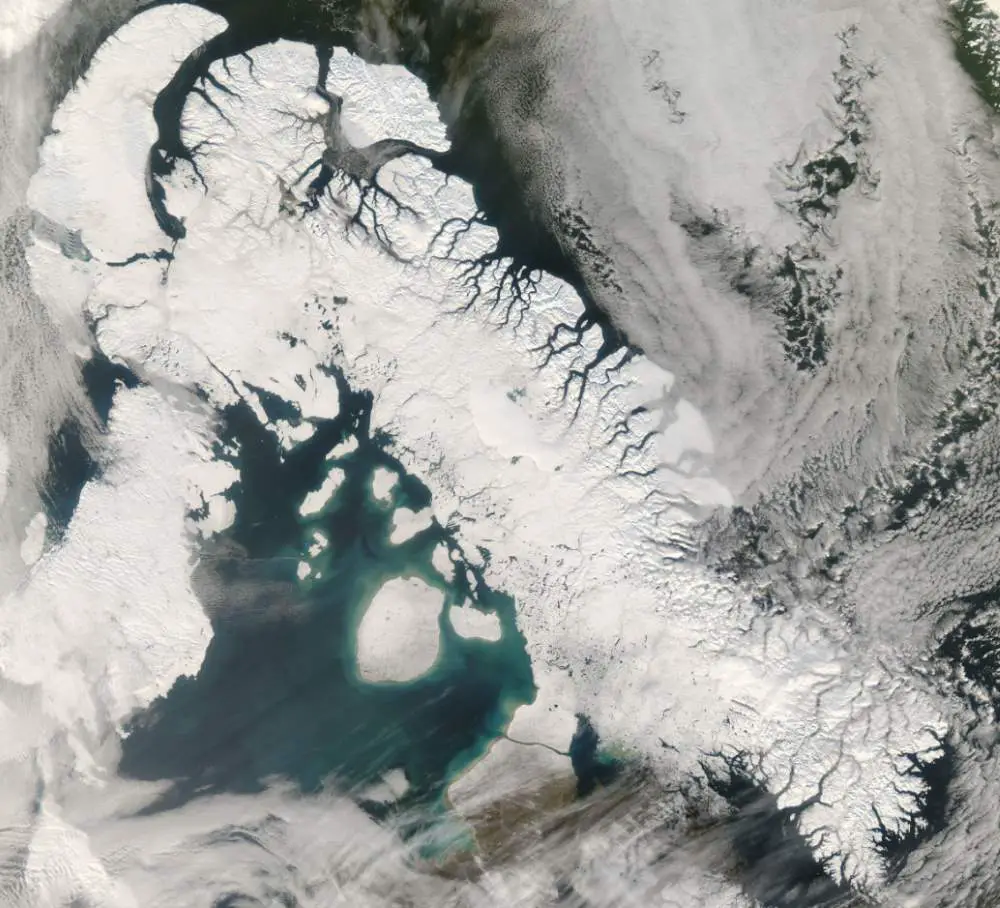 Largest Islands on Earth: Baffin Island from space