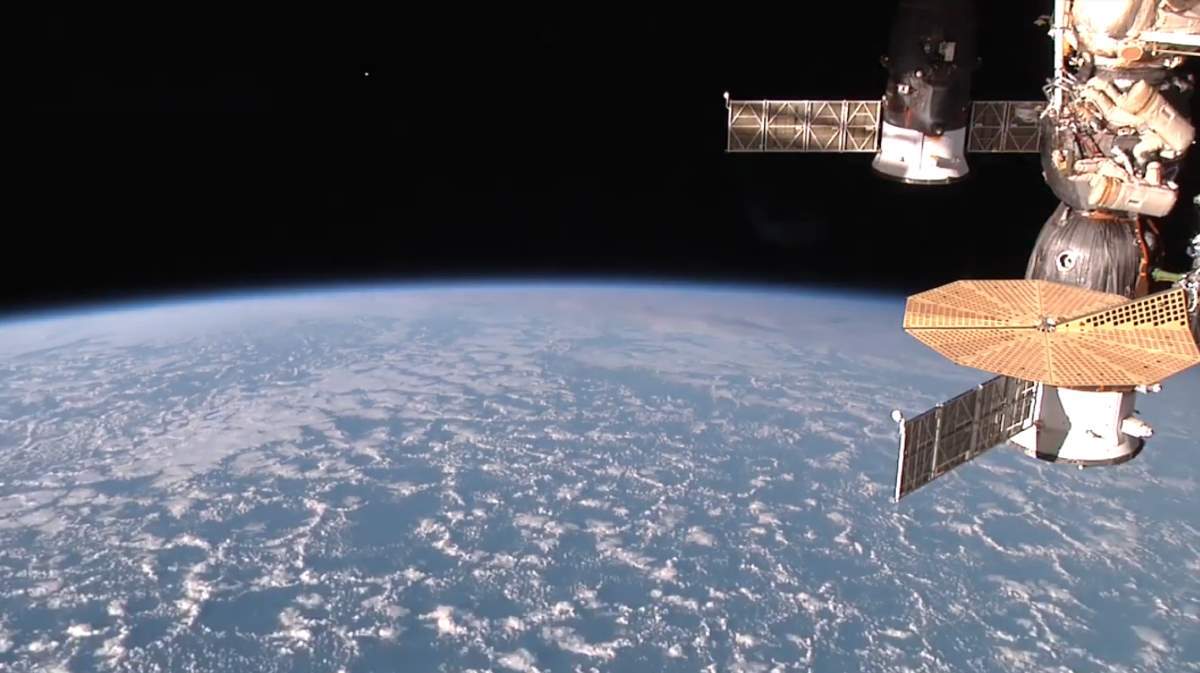 Russian spacewalk over the Atlantic Ocean (December 11, 2018)
