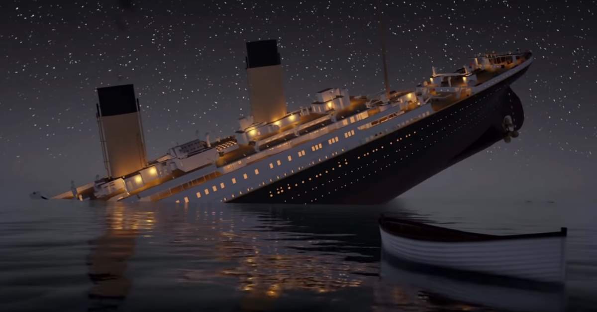 when did the titanic sink