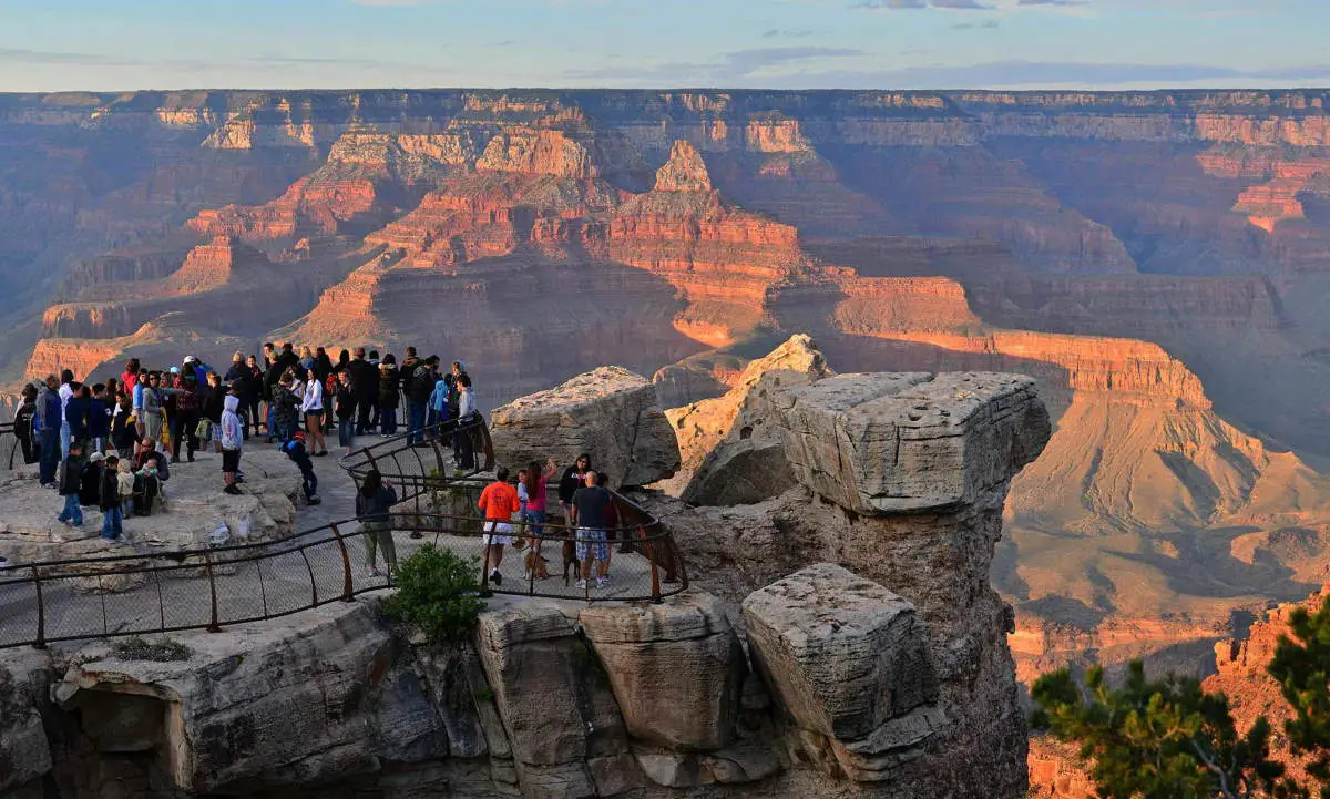 how many visitors does the grand canyon get a day | Green Canyon