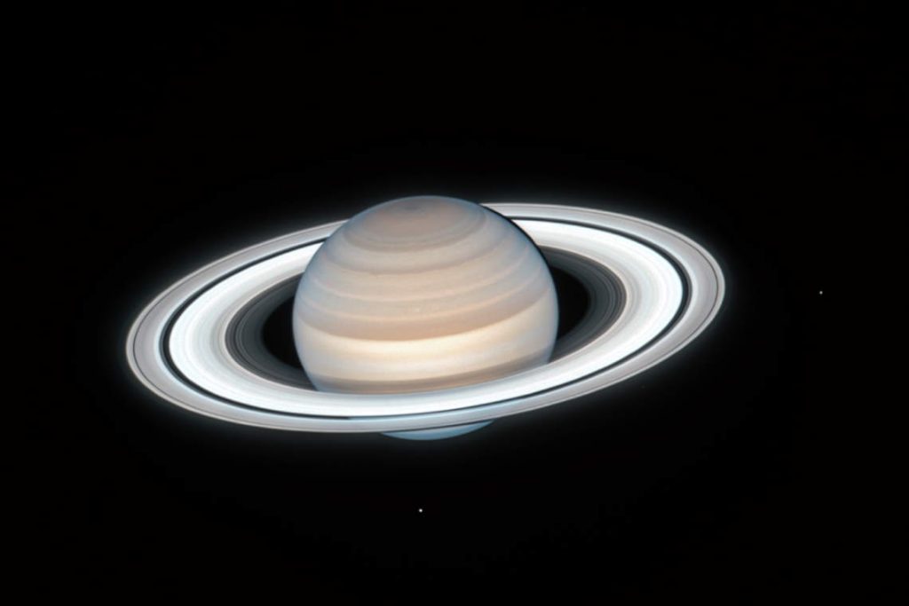 what is the surface of each moon like on saturn