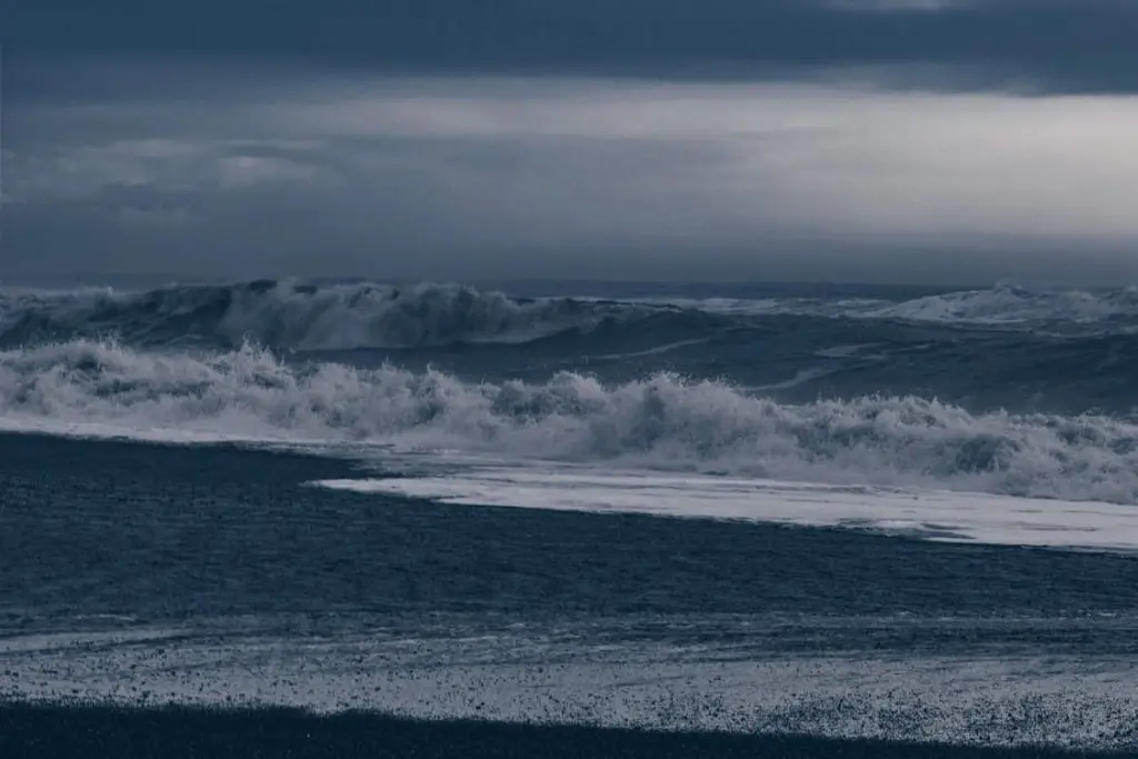 Why are marine weather forecasts inaccurate?