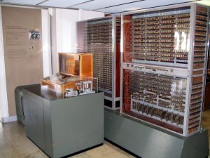 Manchester Baby, the world's first electronic stored-program computer ...