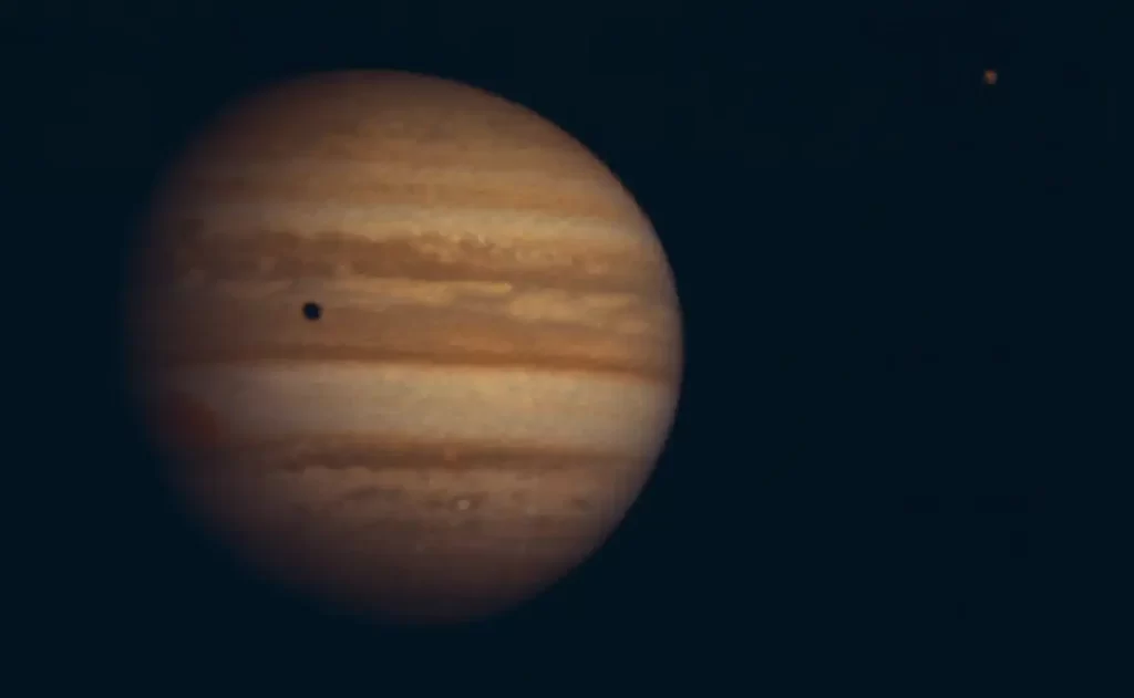 Photograph of Jupiter by Pioneer 10 spacecraft