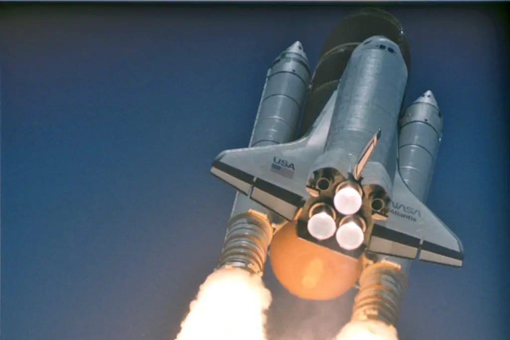 Space Shuttle Atlantis STS-43 launch