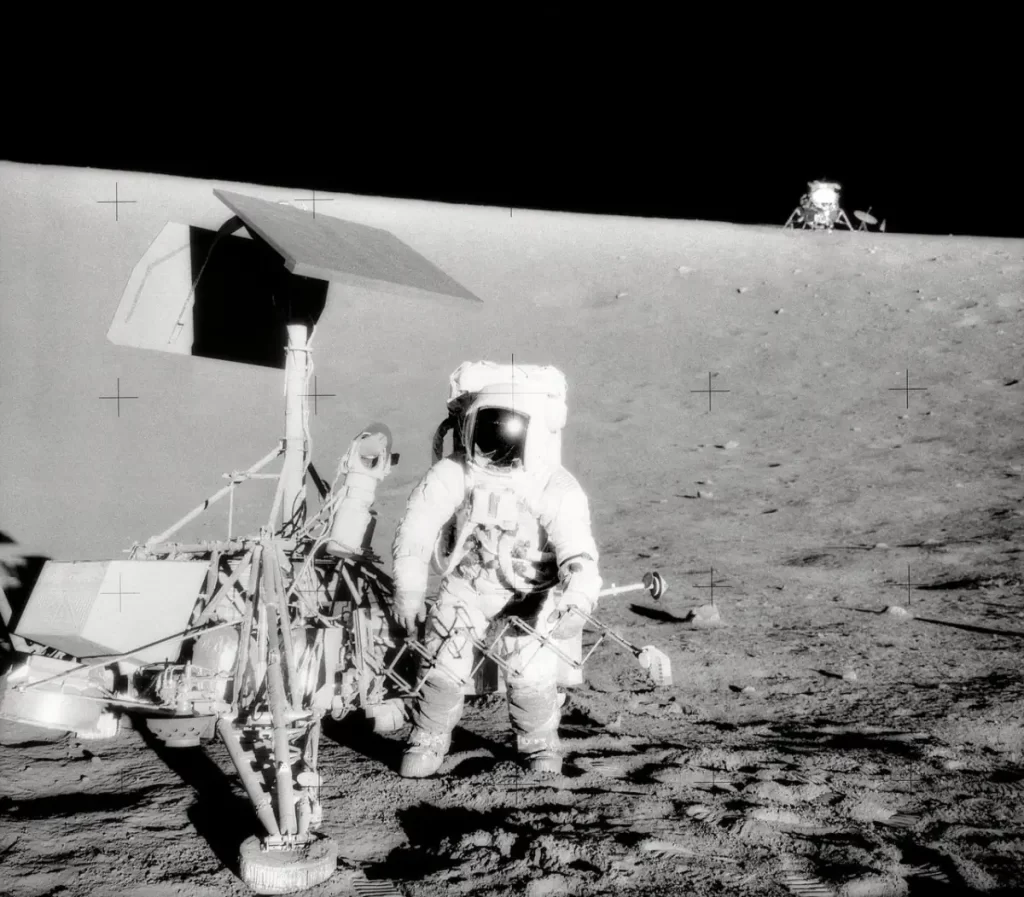 Moon landings: Surveyor 3 visited by Apollo 12 astronauts