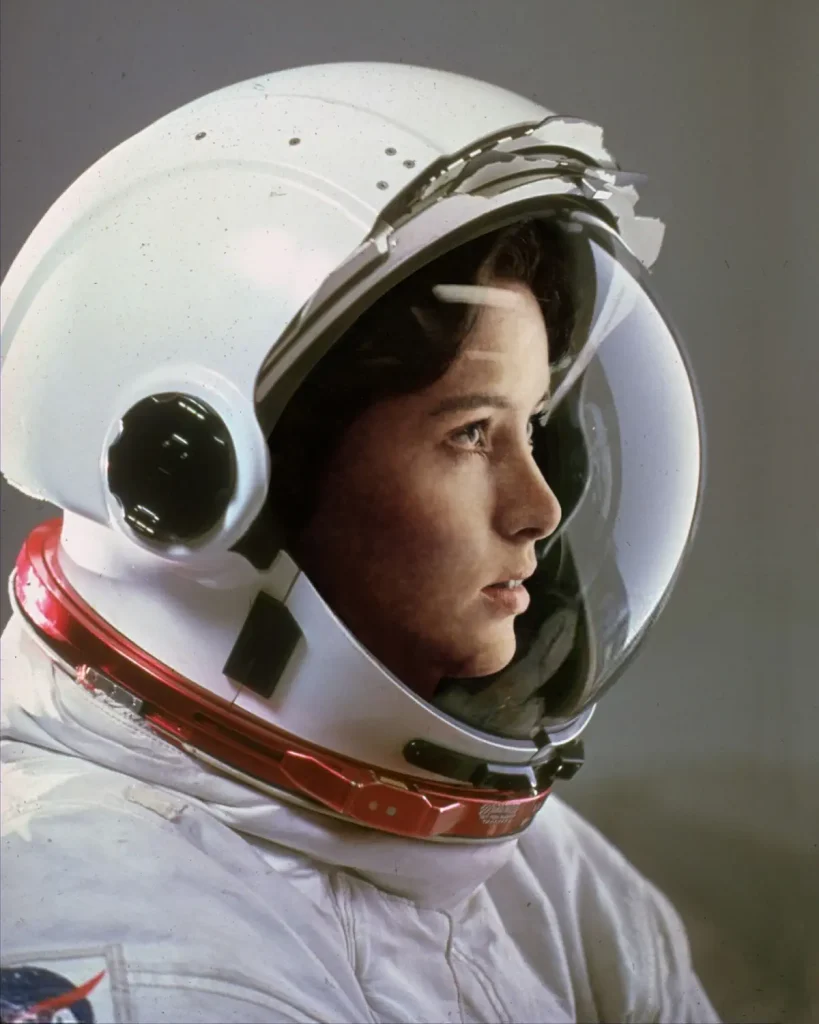Anna Lee Fisher iconic photo